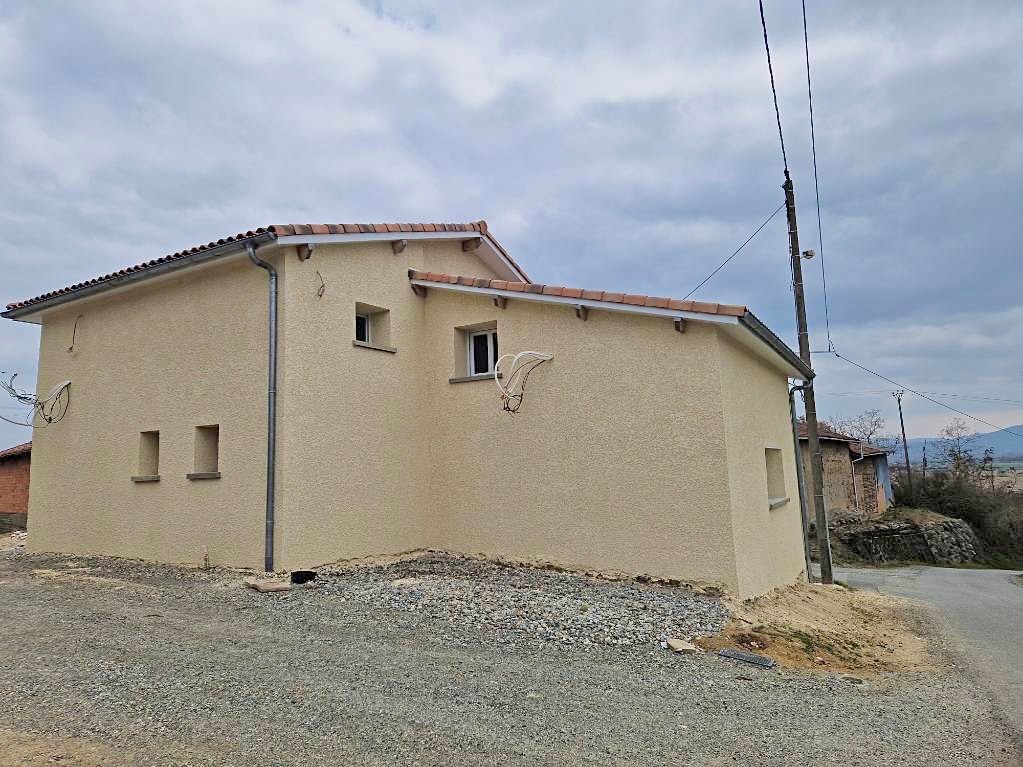 Ravalement de façades à Mondavezan