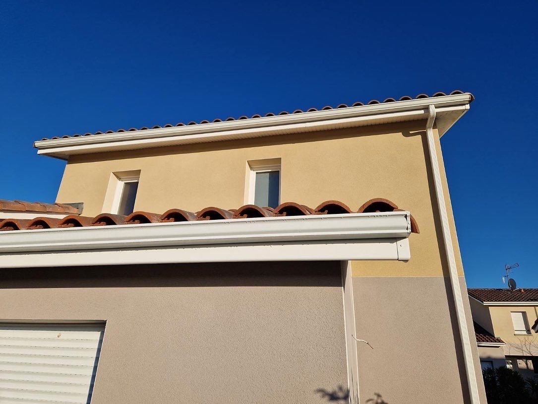 Finition grattée à fontenille