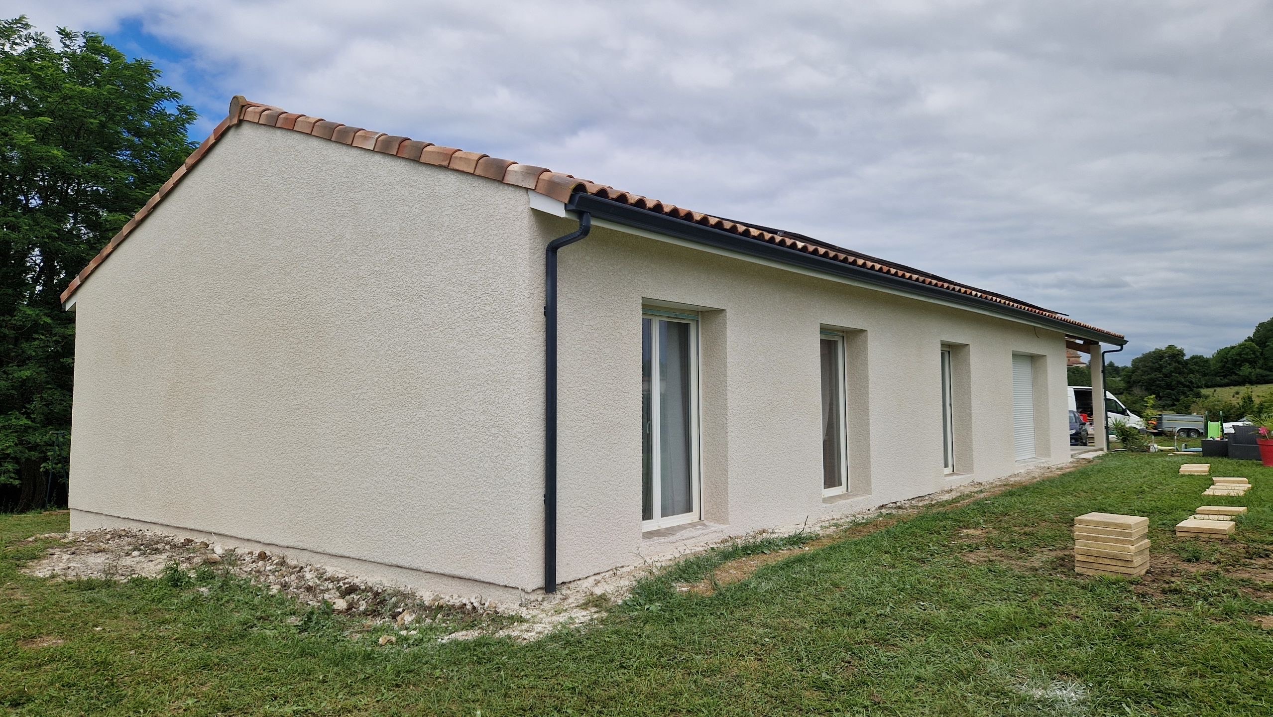 Enduit finition écrasée à 31420 Cassagnabère-Tournas