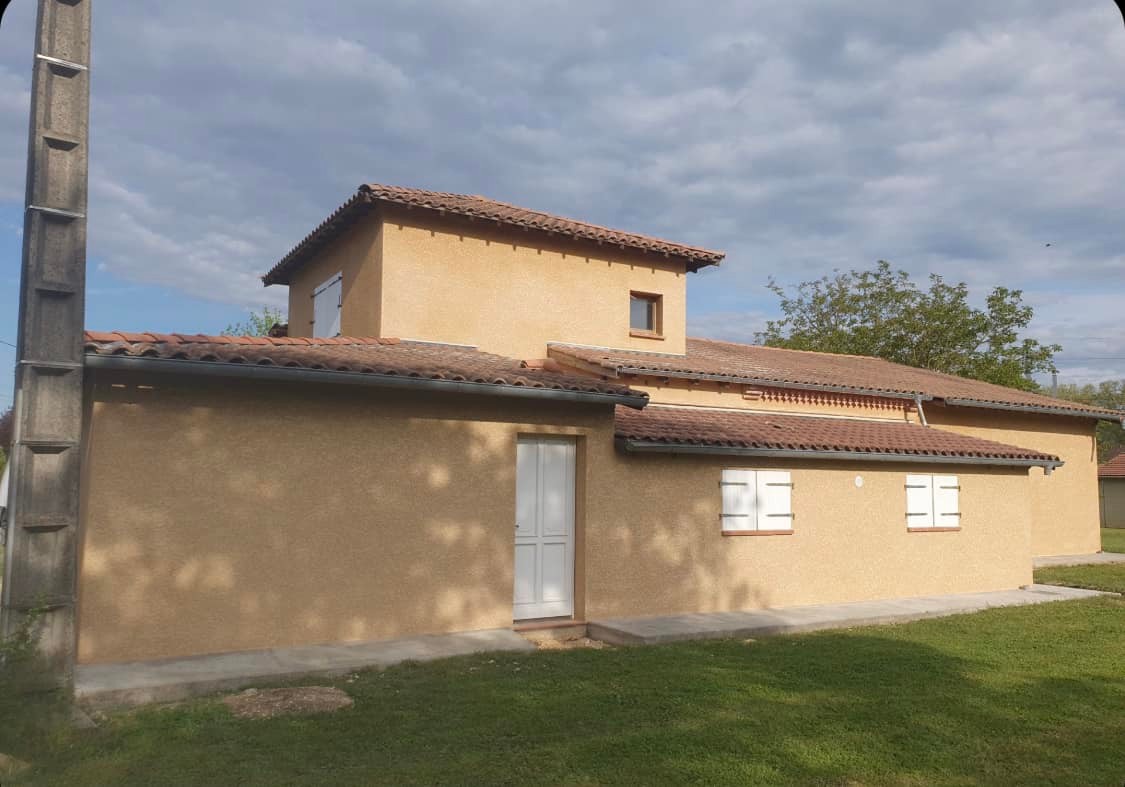 Enduit finition écrasée à Martres-Tolosane